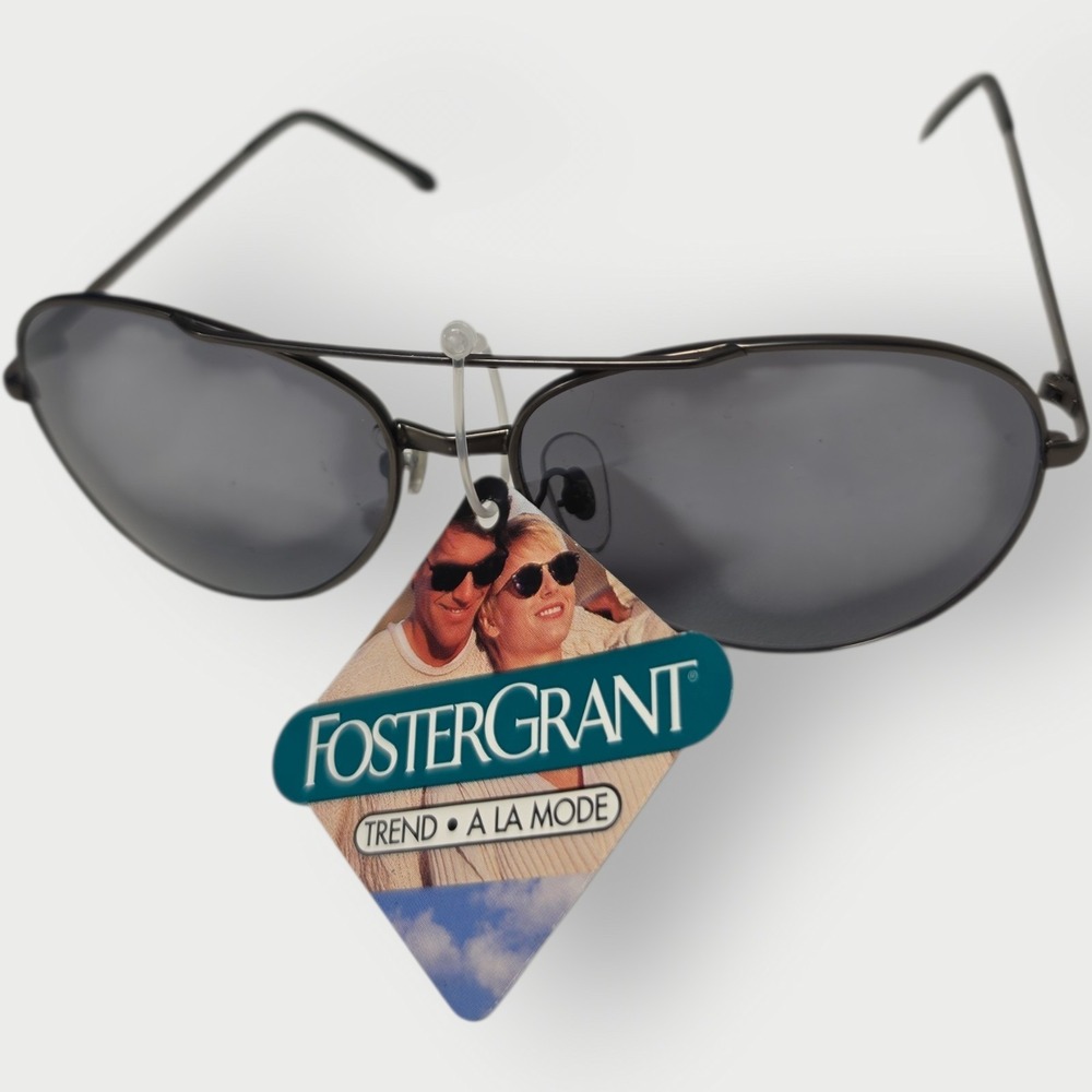 VINTAGE Foster Grant Aviator Sunglasses Black Metal Frame Gray Lenses New Tags